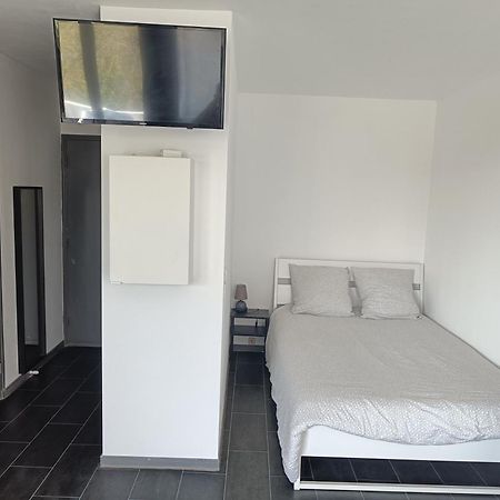 Studio Equipe Pres De Paris Argenteuil Zewnętrze zdjęcie